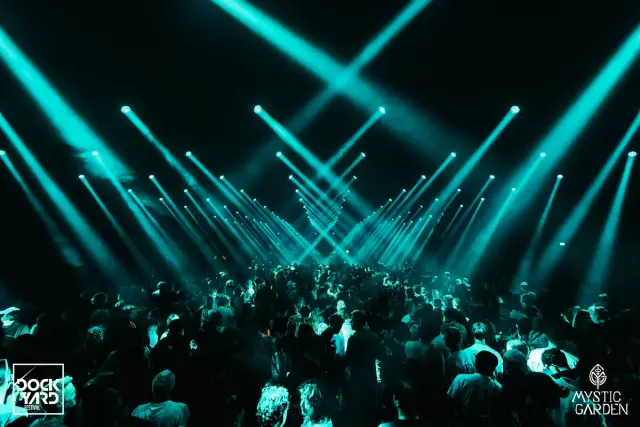 24 10 2025 MG & DY ADE2025 2000pix 72ppi met logo 00270