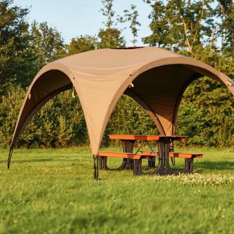 Groepsveld   The Arcade 1